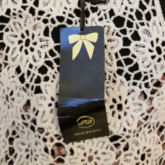 Boho style coverup. Small. Cream. NWT. - Picture 3 of 3